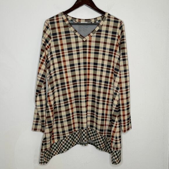 LOGO by Lori Goldstein Tops - LOGO Lori Goldstein Plaid Sharkbite Tunic Top Large Boho V-Neck‎ Asymmetrical